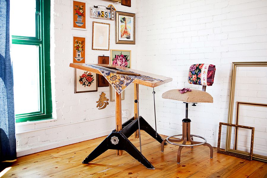 Let the bricks painted in white create a unique and neutral backdrop in the home office