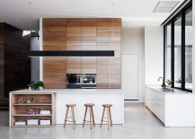 Light-oak-ushers-in-warmth-into-the-contemporary-kitchen-217x155