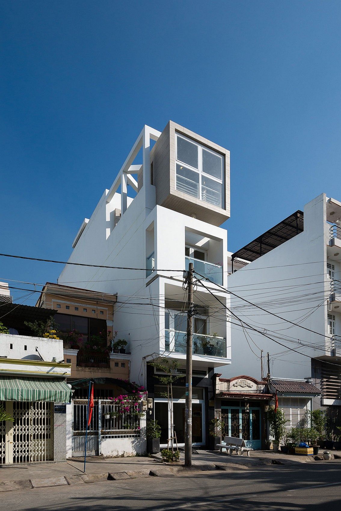 Narrow NA House in Ho Chi Minh city spread across four space-savvy levels