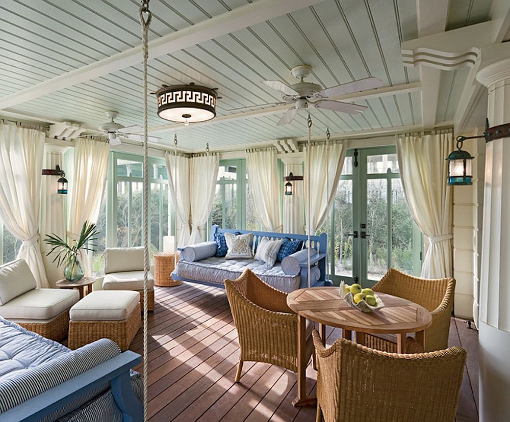 Natural materials always work well in the beach style sunroom