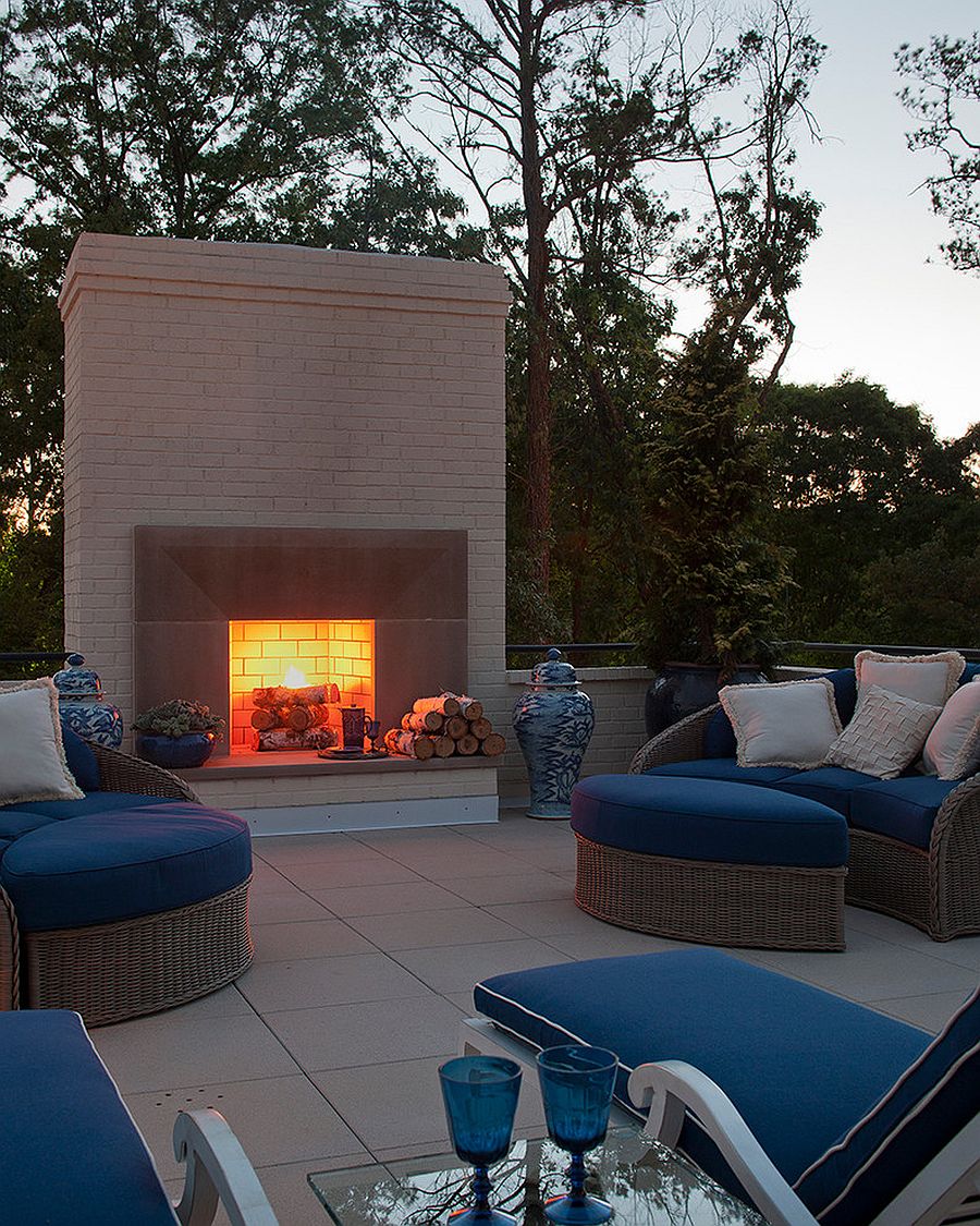 Outdoor decor brings a dash of blue to the patio