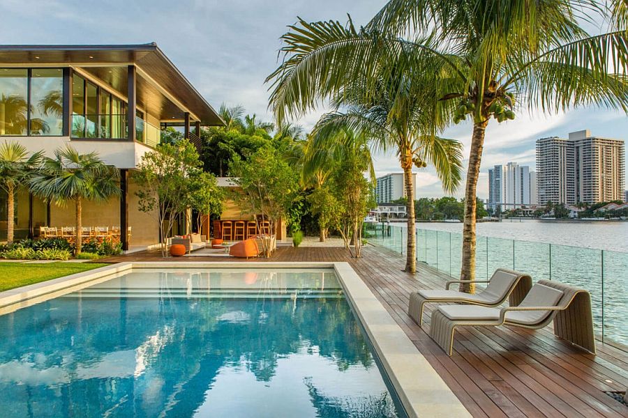 Palm trees and the charm of ocean create a fabulous backyard retreat
