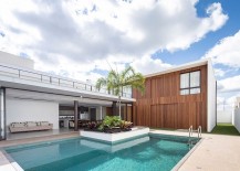 Pool-area-and-private-deck-of-Casa-RD-between-its-two-structures-217x155