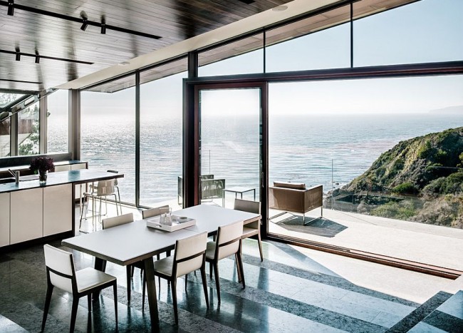 Visual Treat 20 Captivating Kitchens With An Ocean View Decoist   Steely Charm Of The Kitchen Complements The Rugged Coastline On View 650x467 