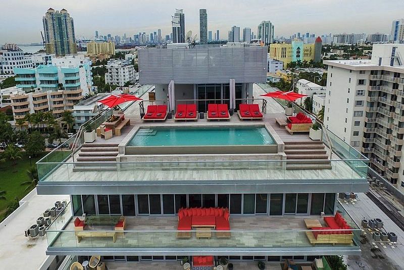 Stunning two-story penthouse with infinity pool and private terrace overlooking Miami Beach