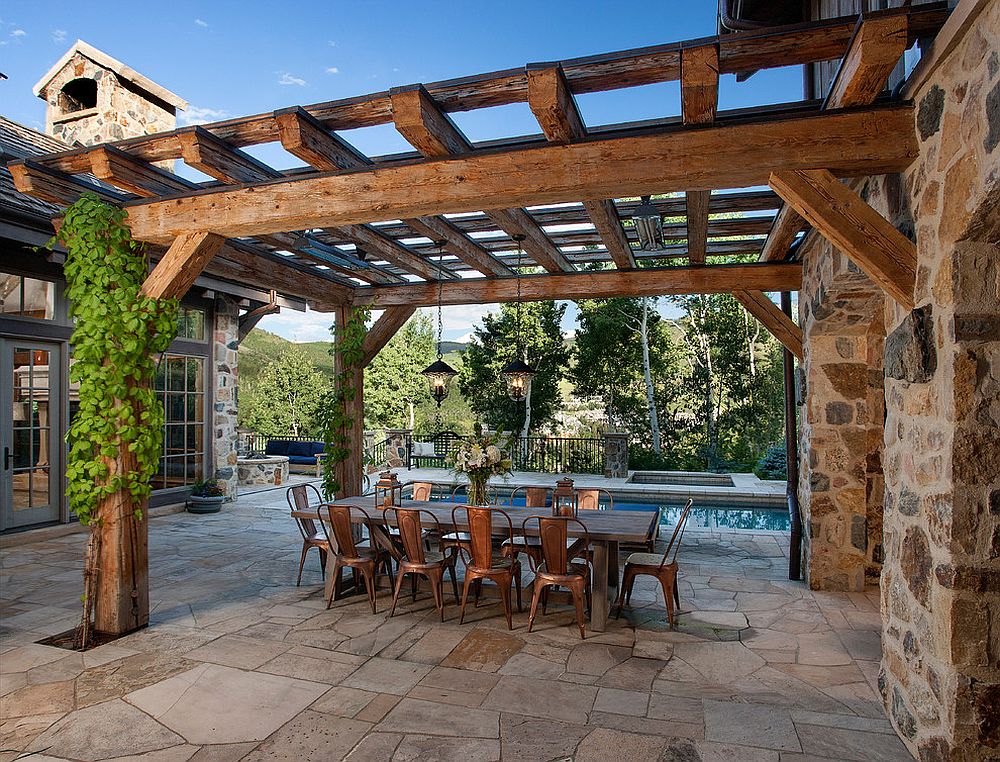 Take the vintage French icon outdoors! [Design: Shaeffer Hyde Construction]