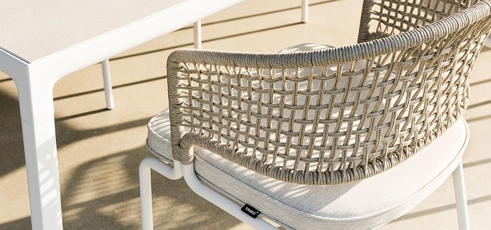 Weather-resistant Tricord weave creates a comfy backrest for the Contour chair