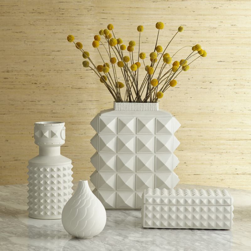 White porcelain pieces from Jonathan Adler