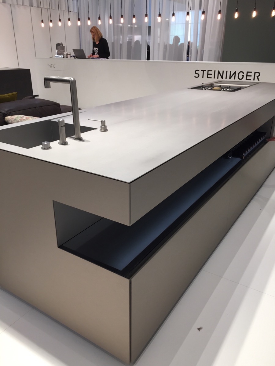 Astounding minimal kitchen island design - Steininger