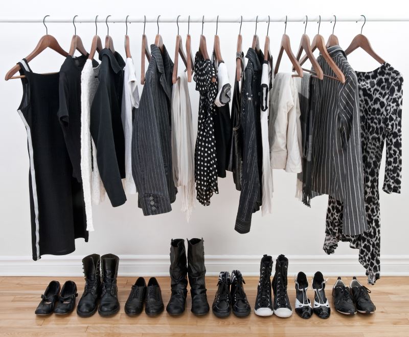 Displaying your capsule wardrobe