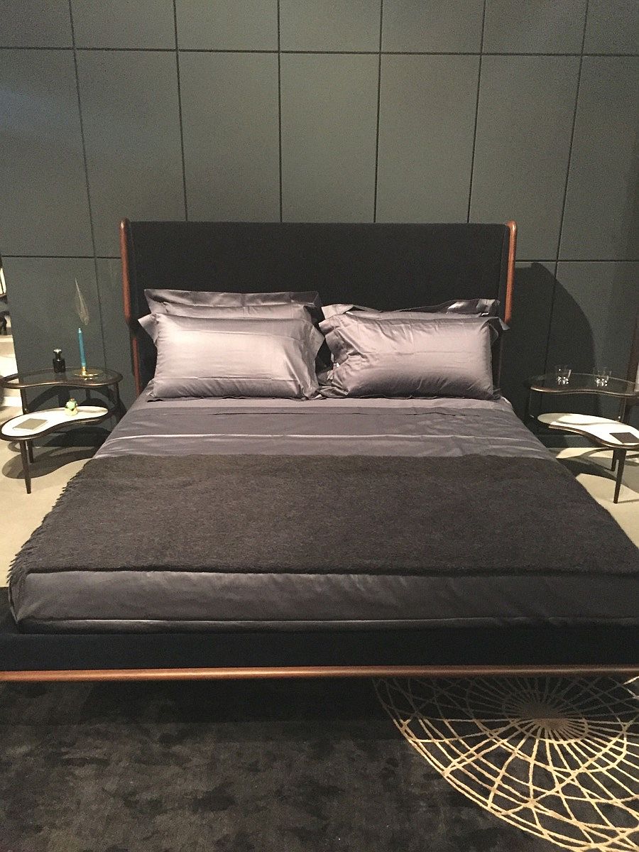 Minimal bed design by Ceccoti Collezioni