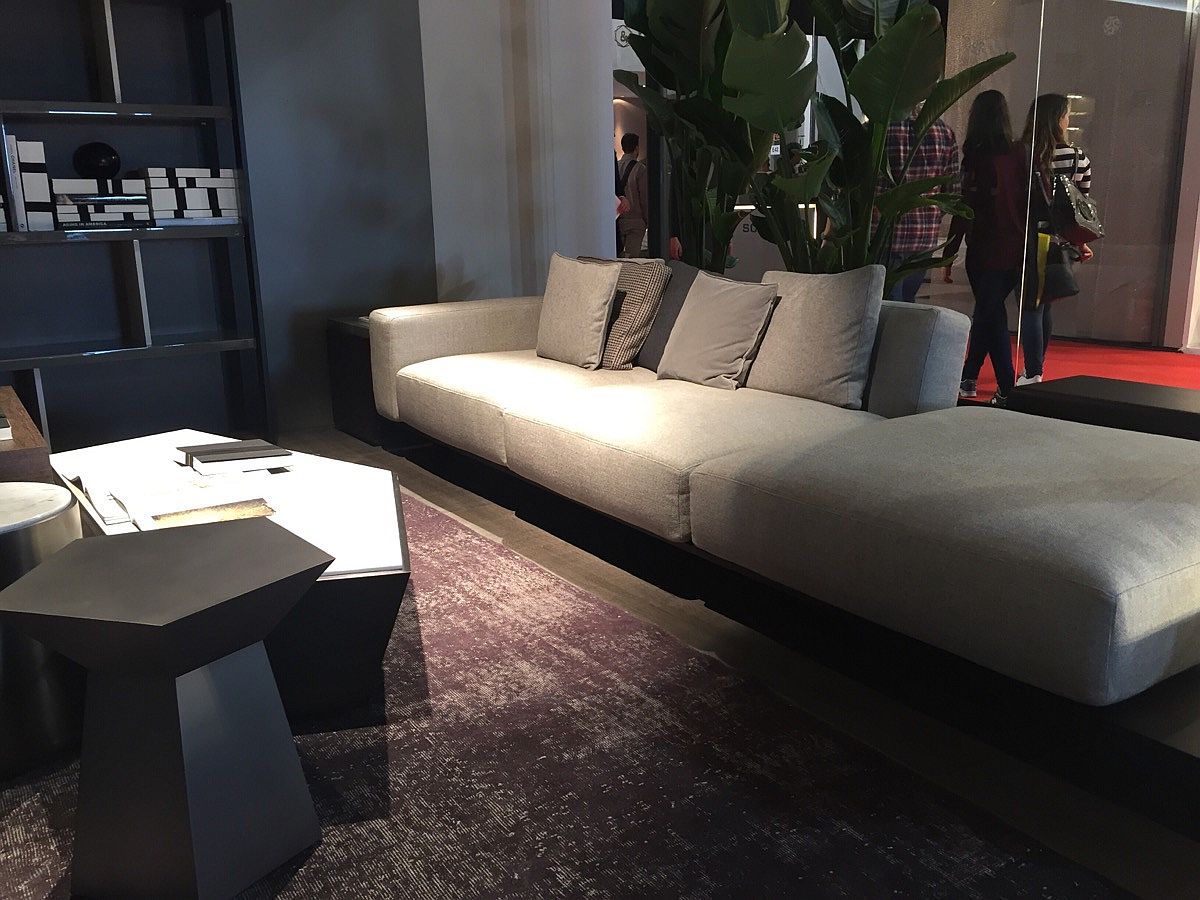 Modern couch from CASA International