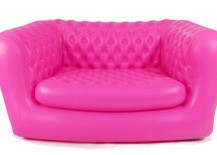 Pink-inflatable-chesterfield-sofa-from-M2B-217x155