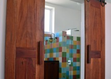 Sliding-barn-doors-for-the-colorful-bathroom-217x155