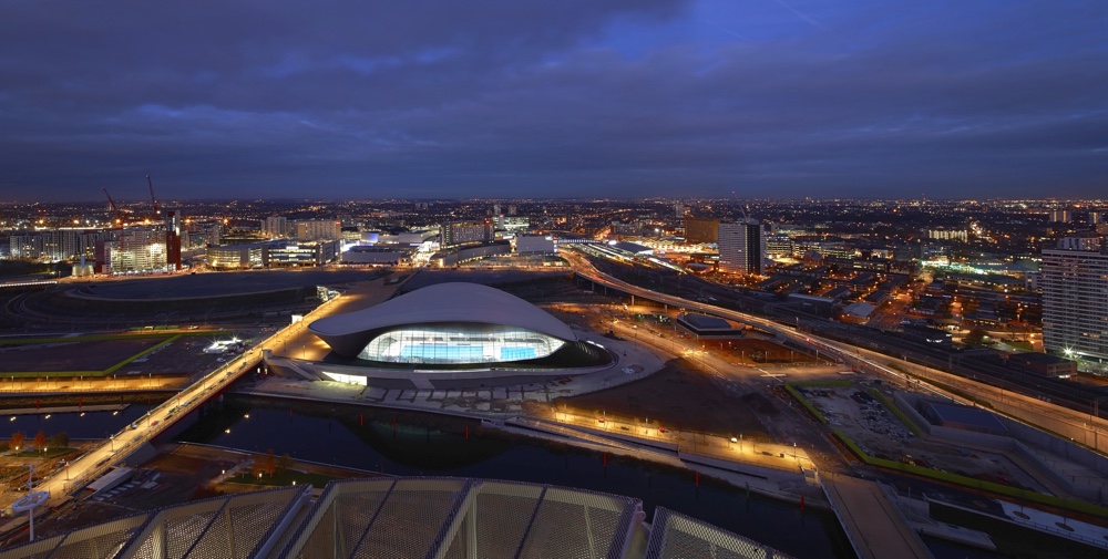 The London Aquatics Centre at night