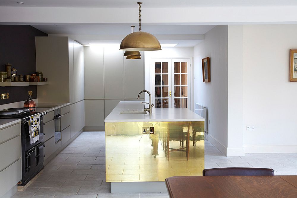 A sheet of copper makes all the difference in this white contemporary kitchen!