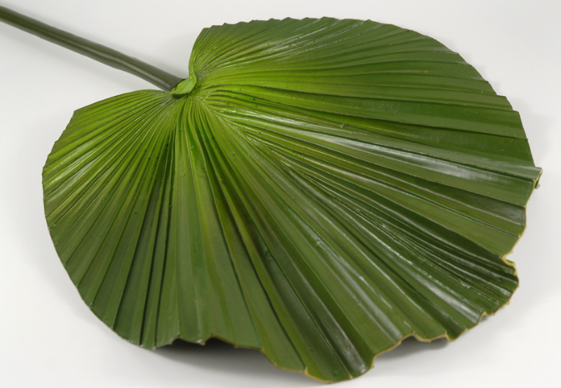 Artificial palm leaf