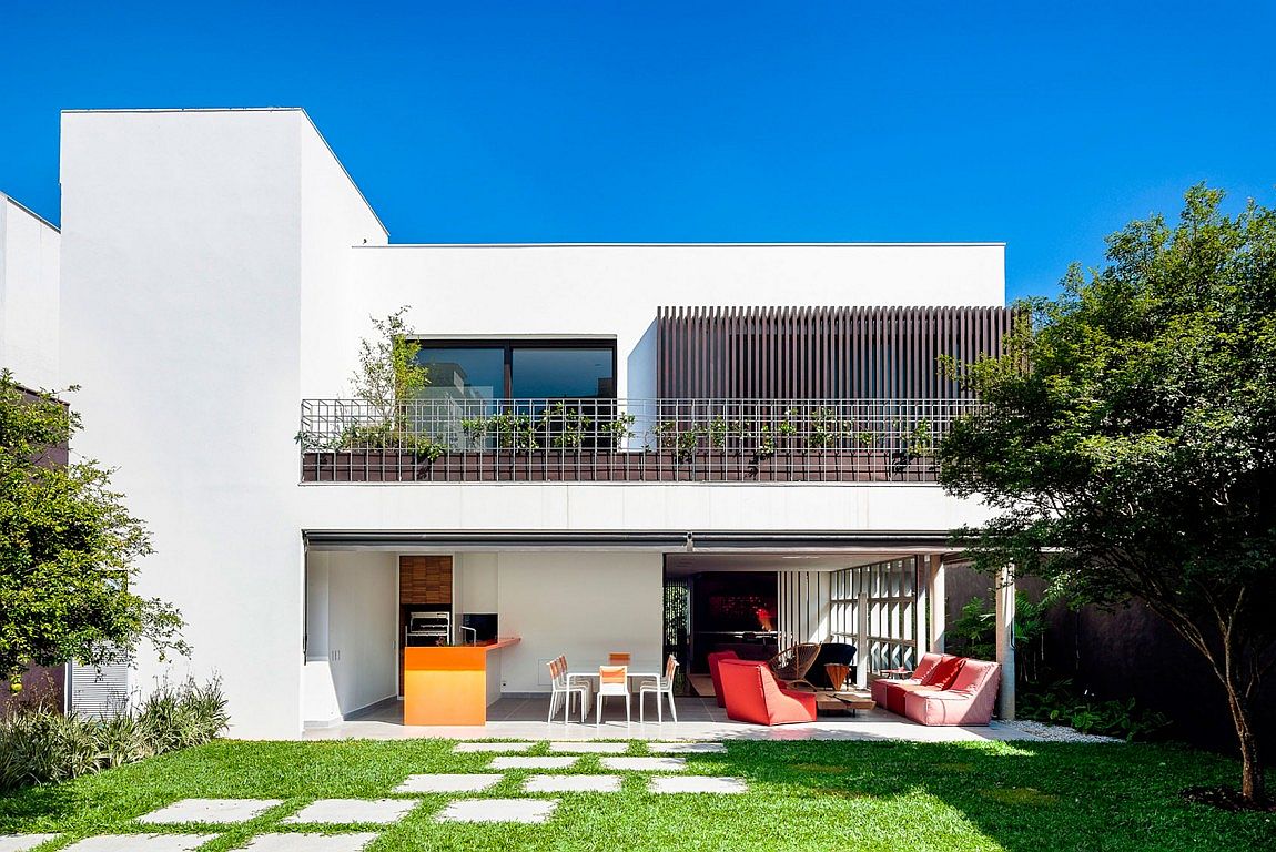 Beautiful private residence in São Paulo, Brazil connected with the natural greenery around it