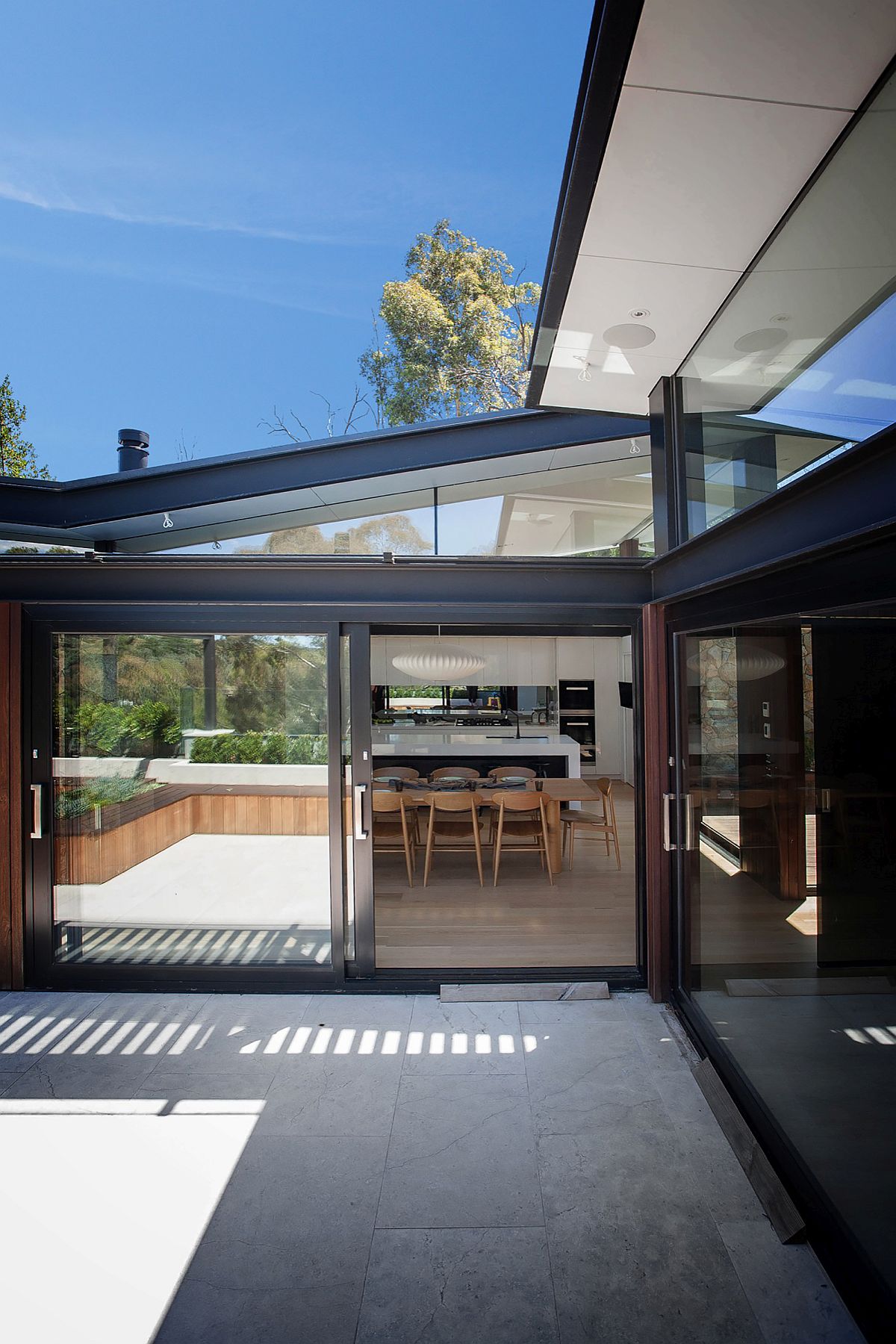 Central courtyard space created by the twin structures of the Aussie home