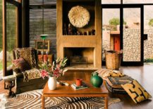 Earthen-finishes-and-natural-wood-craft-the-interior-of-gorgeous-home-in-Peru-217x155