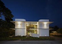 Gorgeous-residence-in-Miami-Beach-with-ingenious-Miami-Modernist-style-217x155