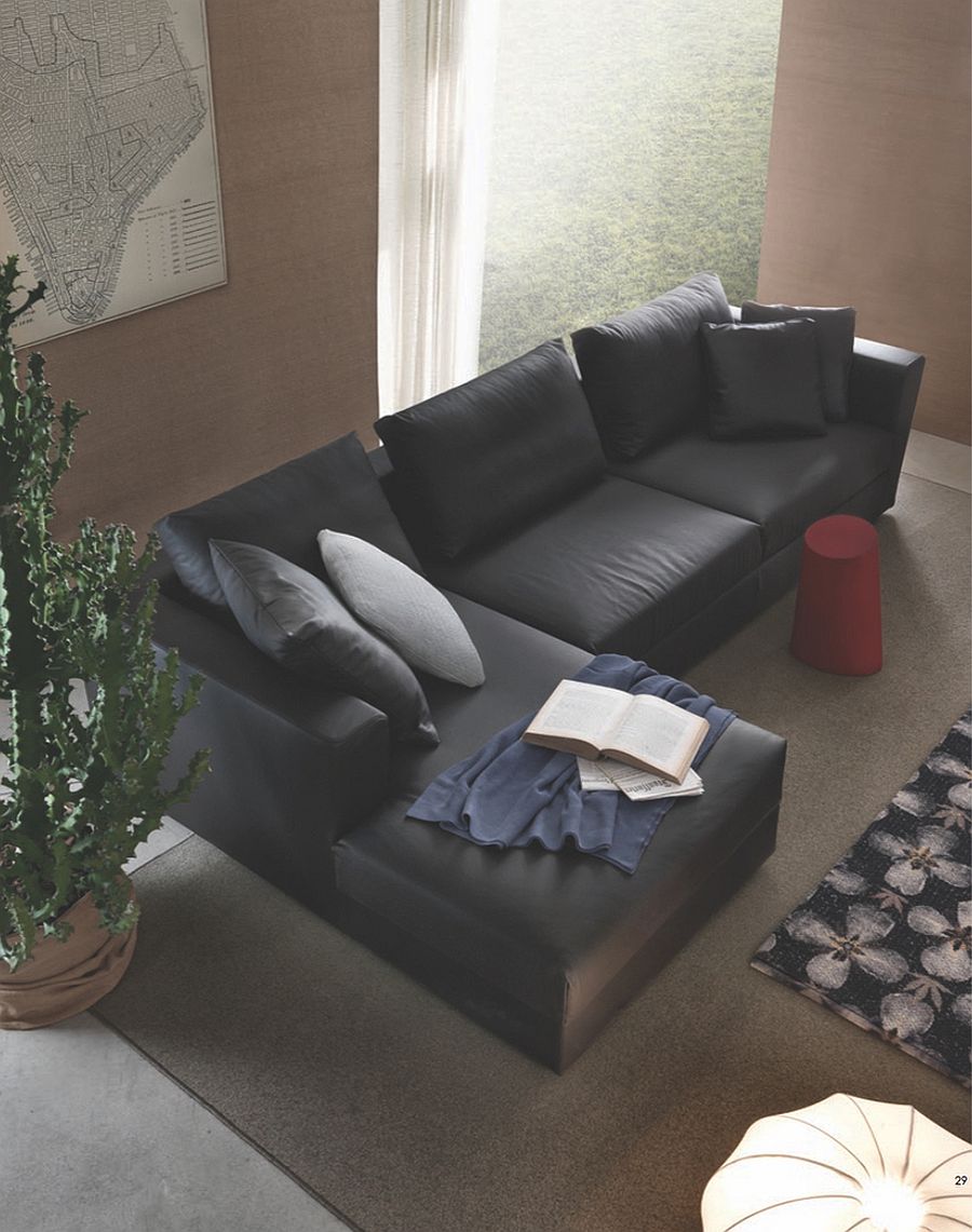 Modular sofa with wooden structure and non-deformable polyurethene seats