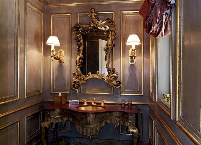 A Timeless Affair: 15 Exquisite Victorian-Style Powder Rooms