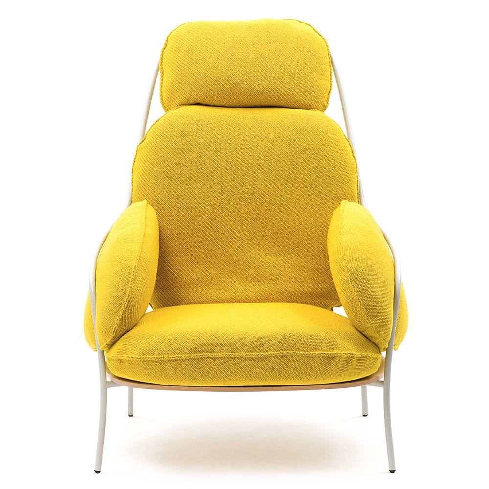 With its brilliant yellow cushions, tubular metal frame and wood seat, the somewhat eccentric Paffuta chair, designed by Luca Nichetto, is shaped to support different parts of the body. Image © 2016 Discipline.