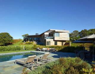 Hillside Delight: Contemporary Farm House Takes Shape on Martha’s Vineyard