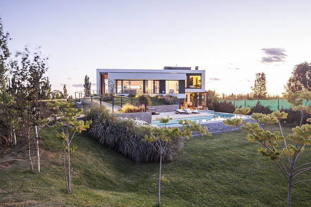 Private riverside home in Patagonia, Argentina