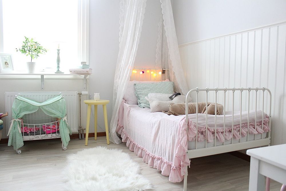 Unassuming charm of shabby chic style is great for a relaxing kids' room