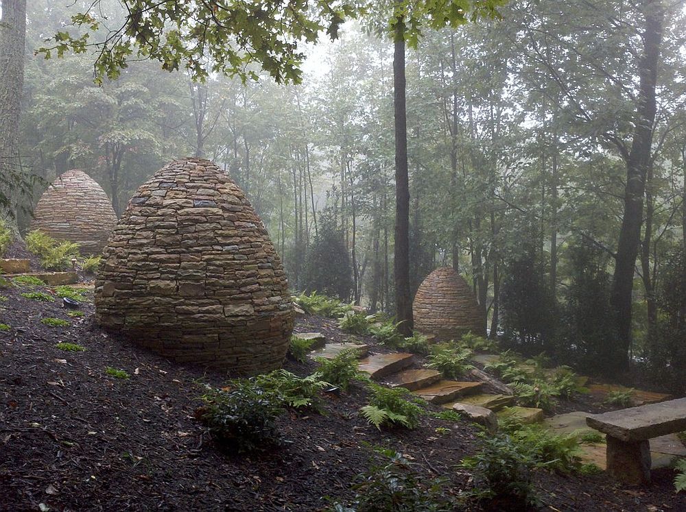 Amazing Multilevel Mountain Garden allows you to move away from the mundane! [Design: The Collins Group/JDP Design]