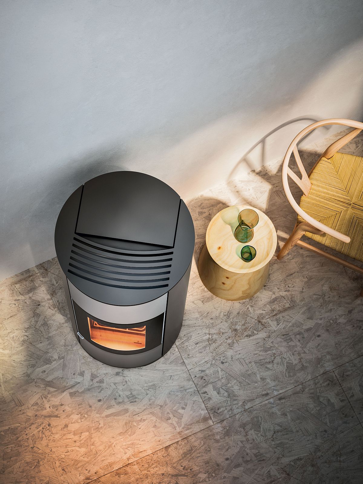 Brand new fireboz of Halo pellet stove with ergonomic design