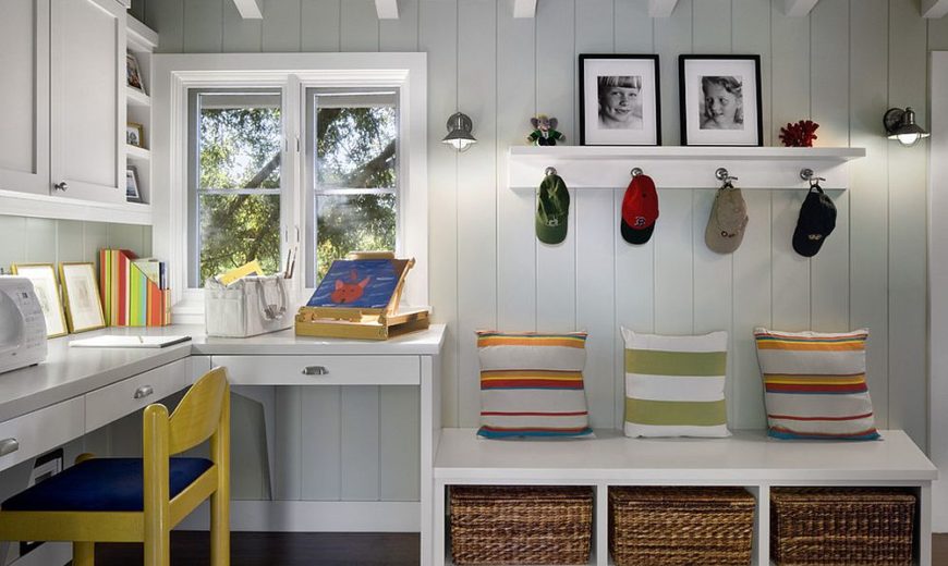 10 Versatile Mudrooms That Double as Home Workspaces