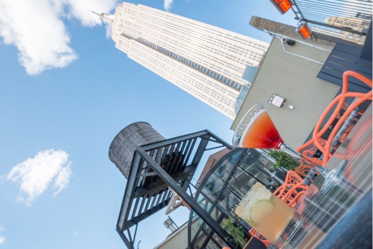 A Toast to the High Life 15 NYC Rooftop Bars Decoist