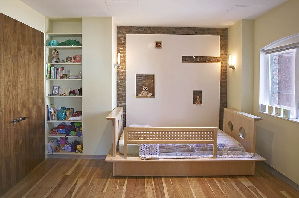 Custom crafted trundle bed from Eisner Design for the kids' room