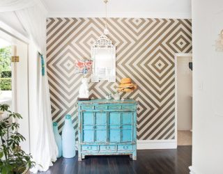 25 Awesome Rooms That Inspire You to Try Out Geometric Wallpaper