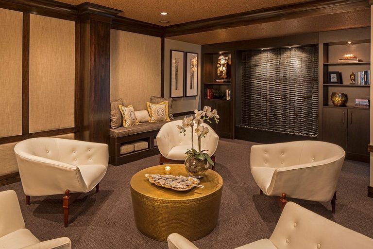 A World of Zen: 25 Serenely Beautiful Meditation Rooms | Decoist