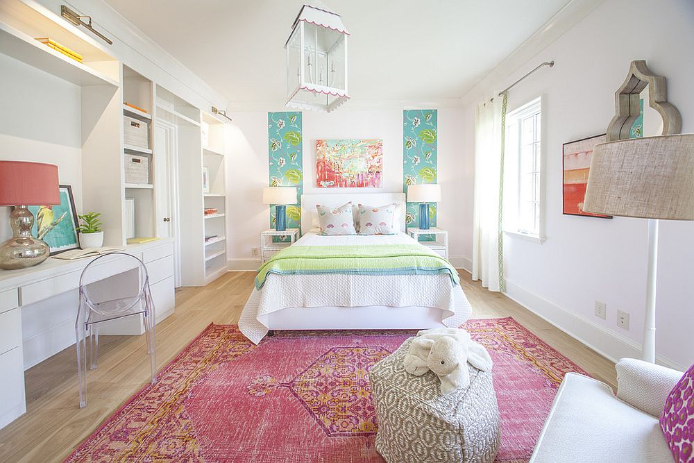 Fashionable rug adds both color and personality to the kids' bedroom with panache [Design: Lucy and Company]