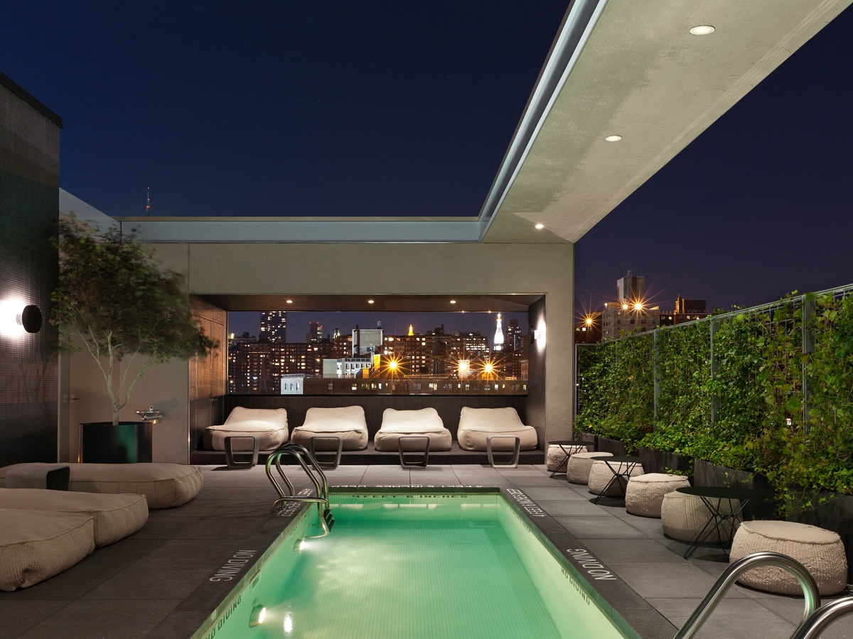 Hôtel Americano rooftop pool. Photo by Alexander Severin.