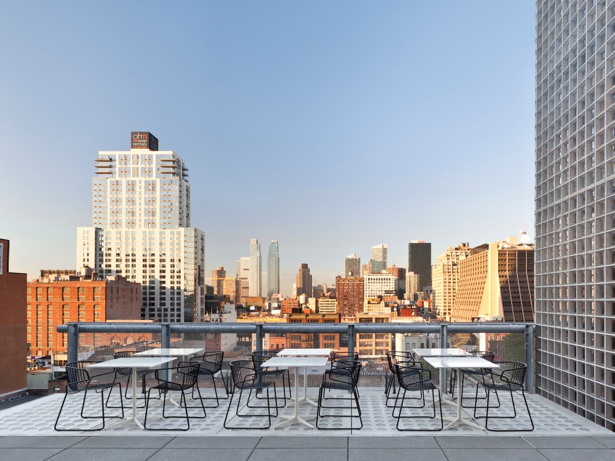 Hôtel Americano rooftop terrace. Photo by Alexander Severin.