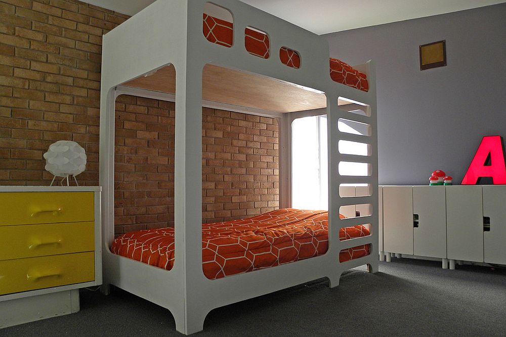 Loft bed saves up space in the kids' space
