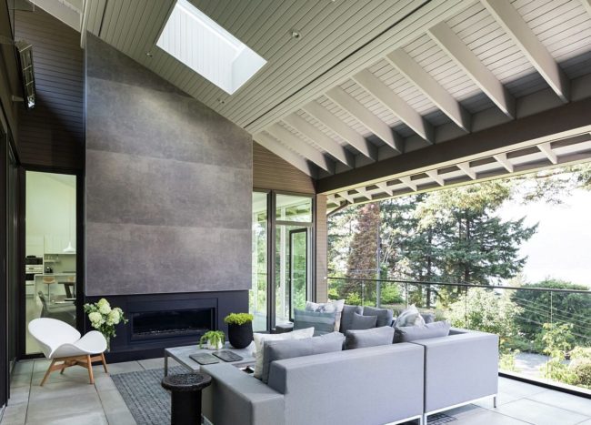 Vancouver Home by Randy Bens Architect Extends its Living Space Outdoors