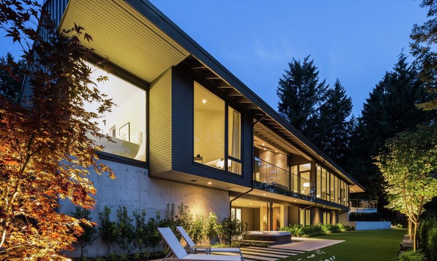 Taking in the View: Lovely Vancouver Home Extends Its Living Space Outdoors