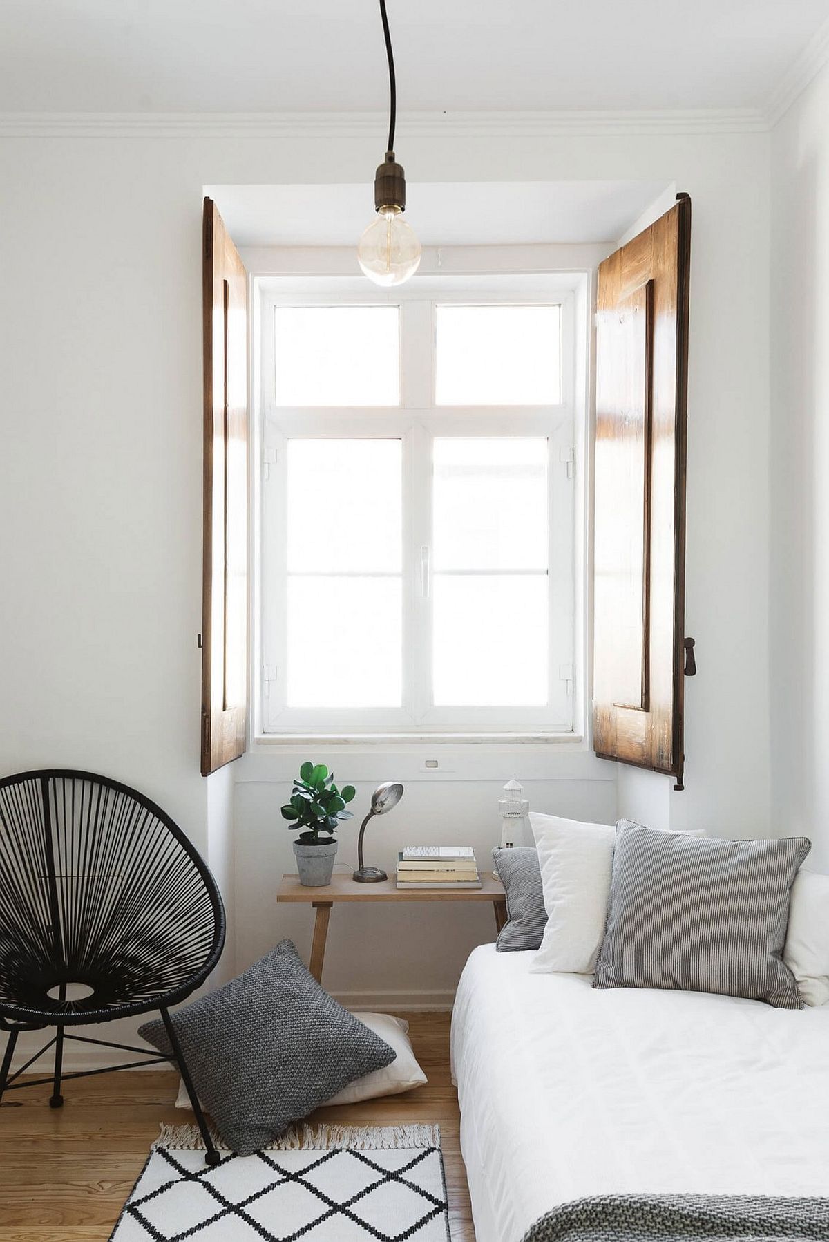 Serenely Scandinavian: Light-Filled Renovation of Lisbon ...