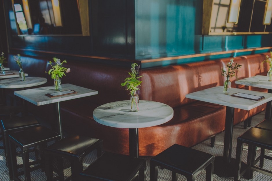 The Blue Room at The Ides Rooftop. Image © Wythe Hotel.