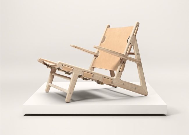 12 Iconic Chair Designs From The 1950s Decoist   The Hunting Chair Untreated Oak 650x467 