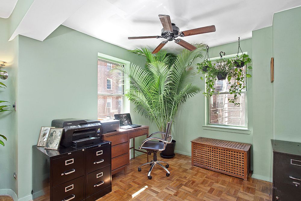 Touch of tropical goodness for the traditional home office [Design: Manhatta Architecture]