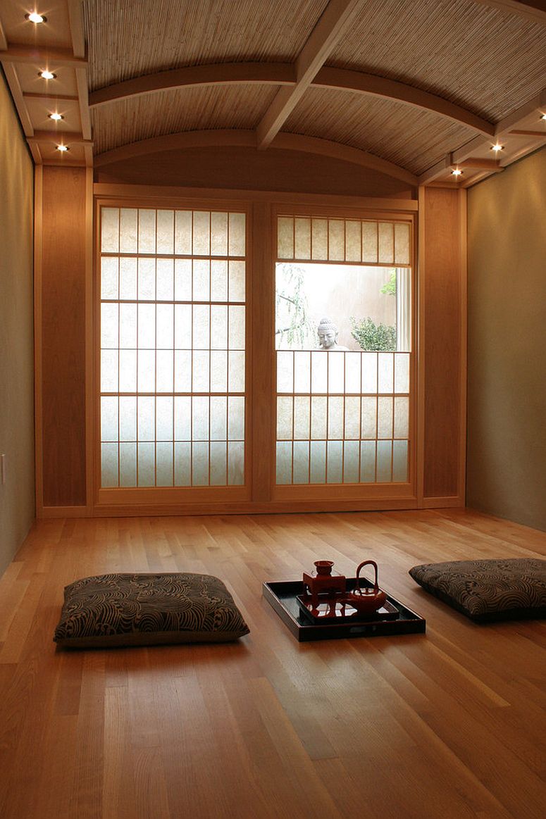 Traditional Japanese tea room also serves as a tranquil meditation room