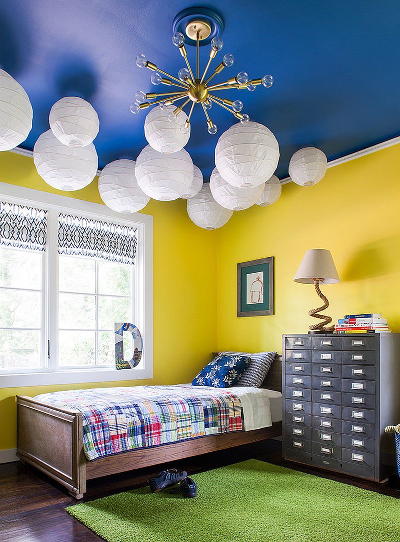 Blue ceiling in the kids' bedroom is a showstopper [Design: Beth Kooby Design]